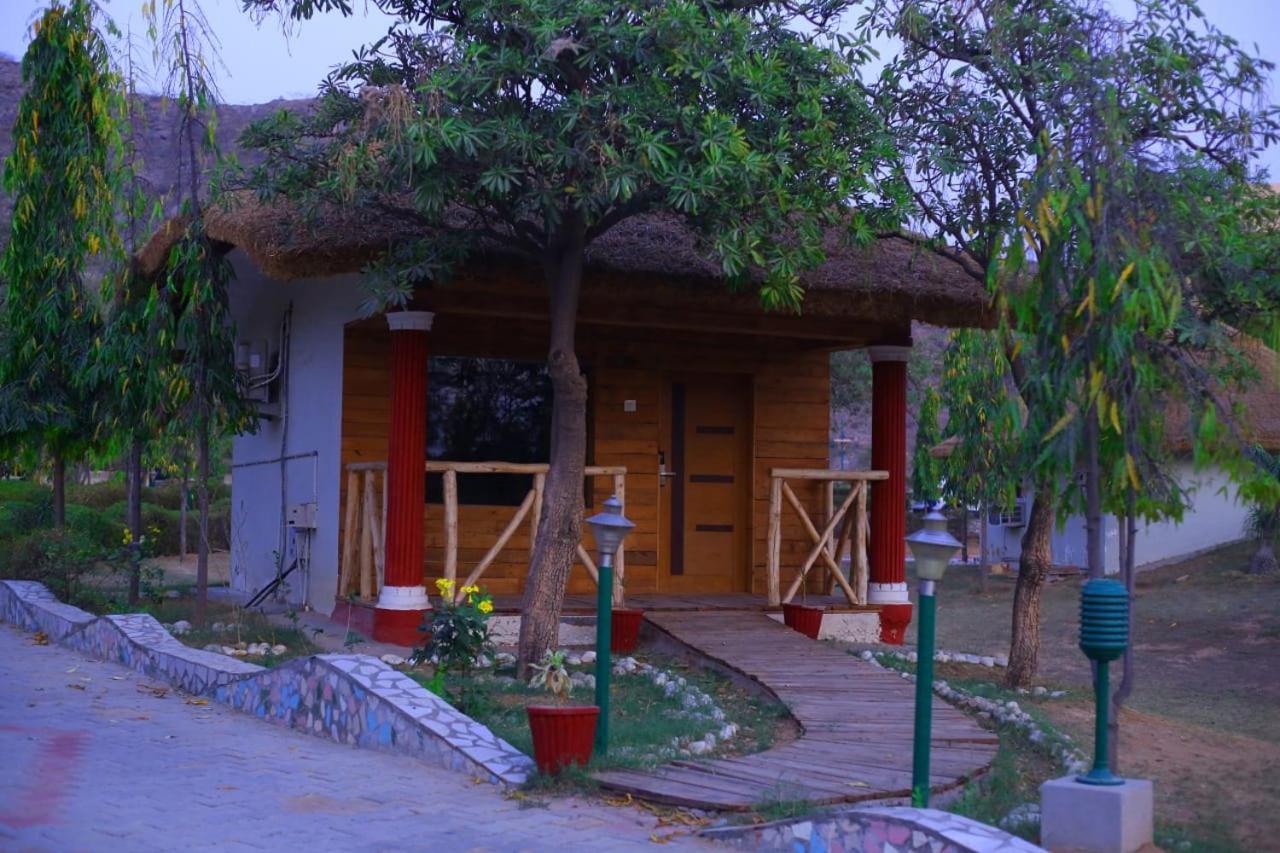 Manohar Villas Нимрана Экстерьер фото
